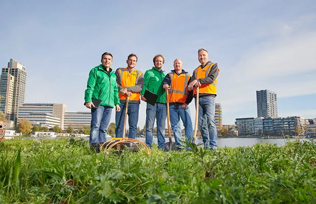 KPN gaat Rotterdam op glasvezel aansluiten