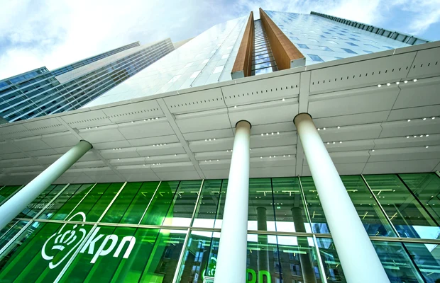 KPN wijzigt voorwaarden: klanten mogen opzeggen